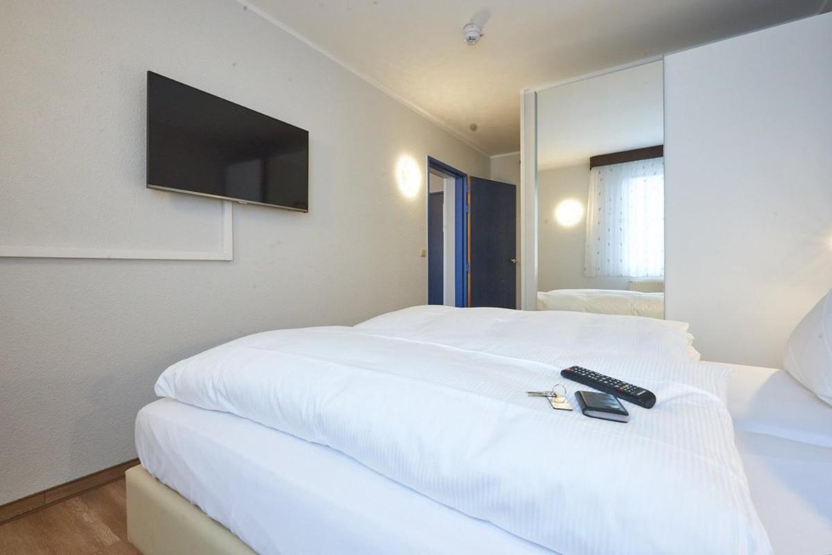 Hotel Anhalt Brehna Exteriör bild